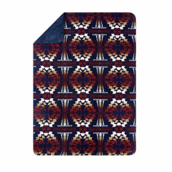 Pendleton Sherpa Fleece Blanket Twin Legend Lake Dark Blue - Picture 4 of 5